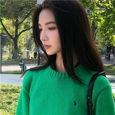 小资女孩向前冲